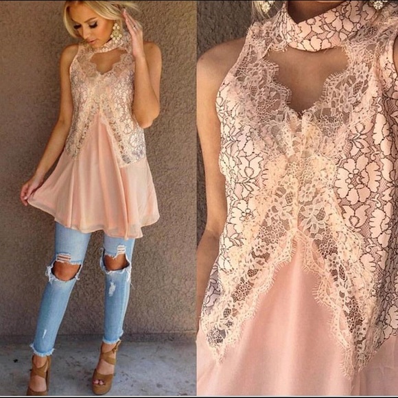 Tops - Peach/Blush Pink Lace Accented Choker Top/Tunic